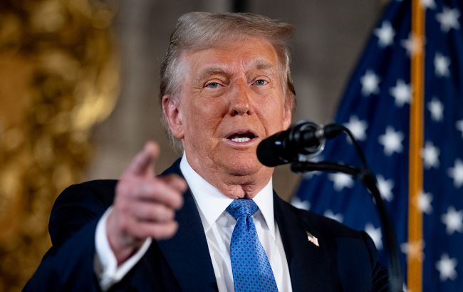 Белый дом защитил Трампа после видео с неприличным жестом