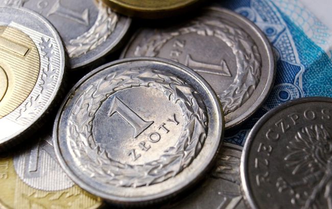 Нацбанк поднял курс злотого до почти 12 гривен