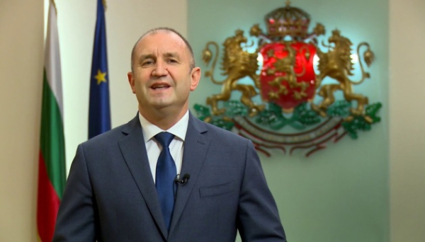Президент Болгарії Румен Радев іде у відставку