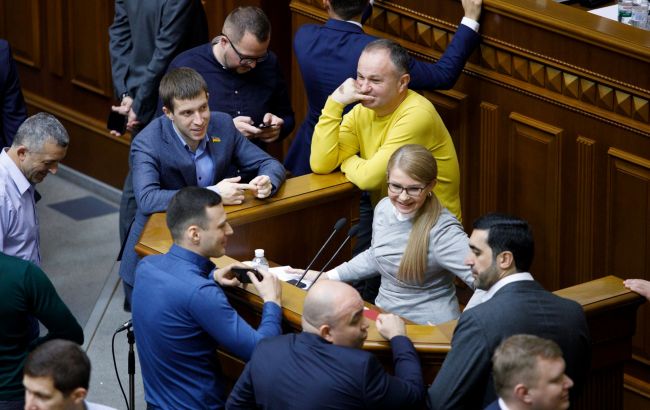 Руководитель одной из фракций в Раде пытался "купить" голоса нардепов, - НАБУ