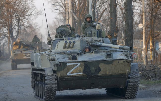 Луганщине грозит срыв посевной: враг забирает топливо у фермеров, готовя региону голод