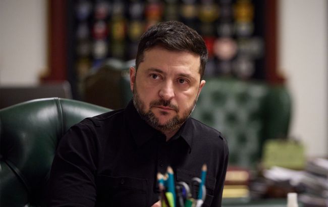 "Мы не можем просто уйти": Зеленский заявил о трех разных позициях по Донбассу