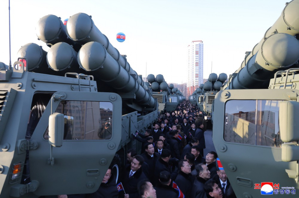 Північна Корея представила нову потужну РСЗВ калібру 600 мм