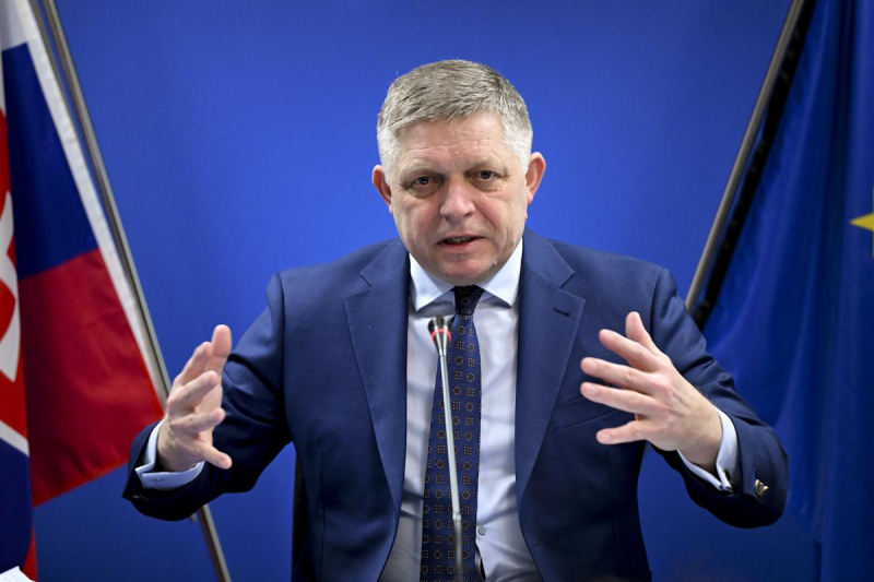 "Я не вірю навіть у те, що у нього ніс між очима": Фіцо знову накинувся на Зеленського