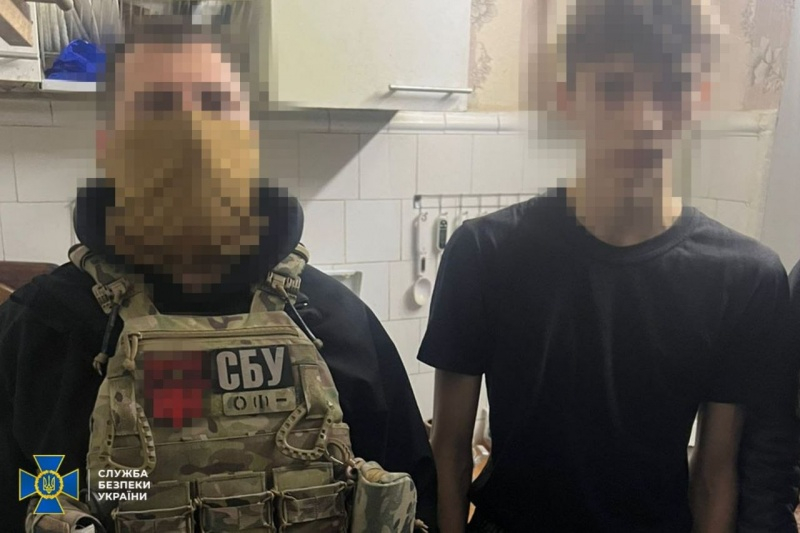 Несовершеннолетний корректировал обстрелы Днепра по заказу своего отца-агента РФ