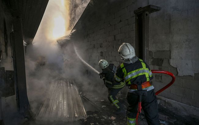 Прямое попадание в жилой дом: Россия атаковала Одесскую область, есть разрушения