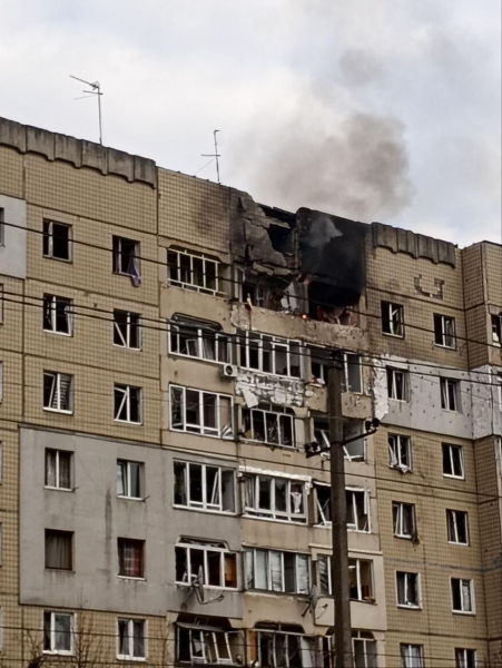 В центре Львова прилет дрона: горит жилой дом, пострадало наследие ЮНЕСКО