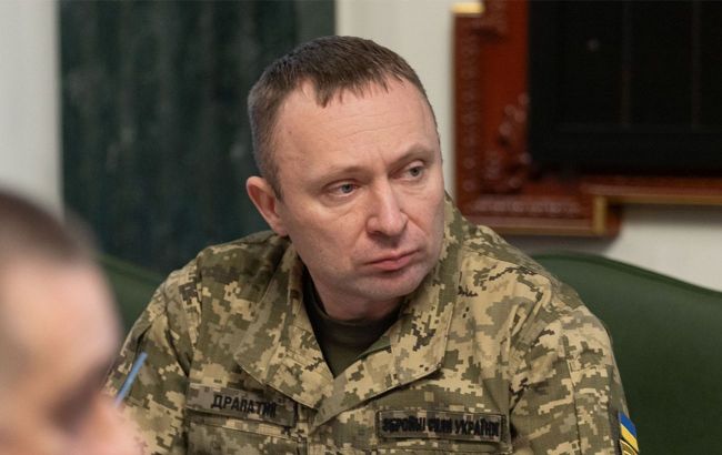 Драпатый проверит всю вертикаль 10-го корпуса после скандала с истощением бойцов