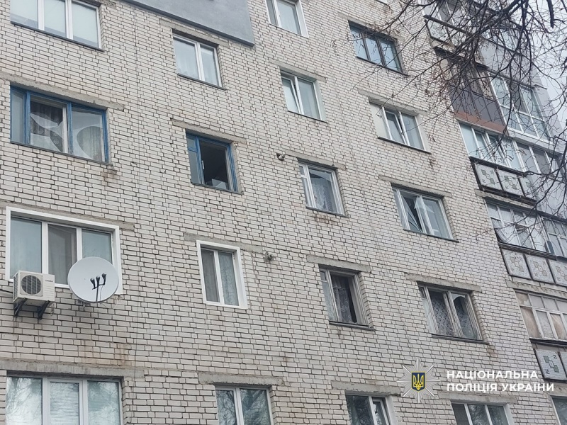 В центре Прилук дроны атаковали мэрию, здание вспыхнуло