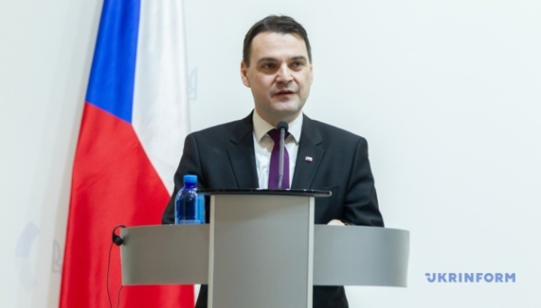 Мацінка здійснить перший візит до Німеччини у річницю завершення Другої світової в Європі