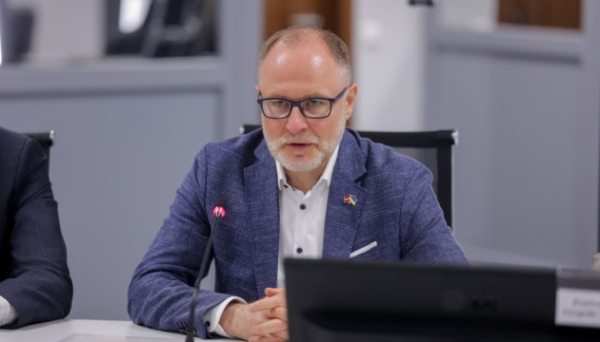 Міністр оборони Латвії оголосив про відставку після інцидентів з дронами