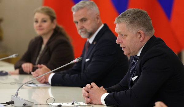 Путін прийняв Фіцо у Кремлі і пообіцяв задовольнити енергетичні потреби Словаччини