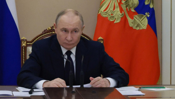 Рейтинг Путіна продовжує падати навіть після зміни методики опитувань