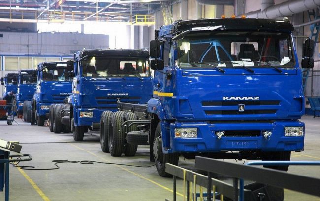 Российский автогигант начал массовые увольнения из-за убытков
