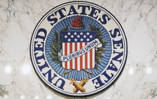 Сенаторы США из обеих партий требуют разблокировать помощь Украине
