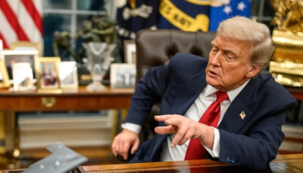 Трамп обговорив з радниками подальші дії в Ірані - CNN