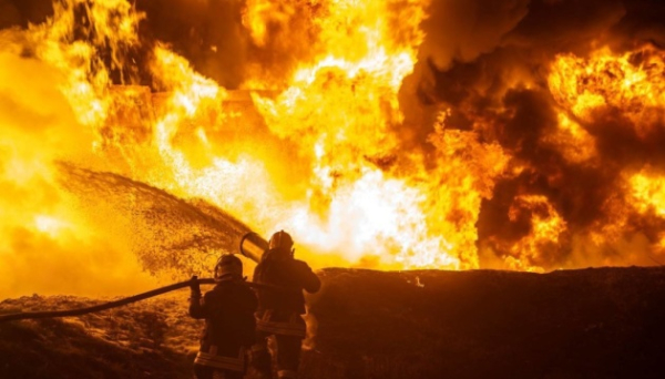 В ОАЕ після атаки дрона сталася пожежа поблизу атомної електростанції