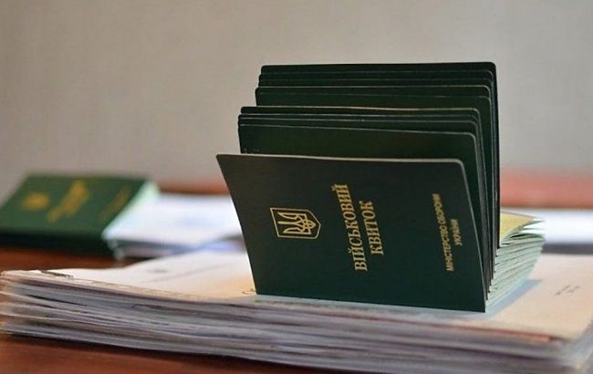 В туалете ТЦК в Тернополе нашли мертвым мужчину: полиция подозревает самоубийство