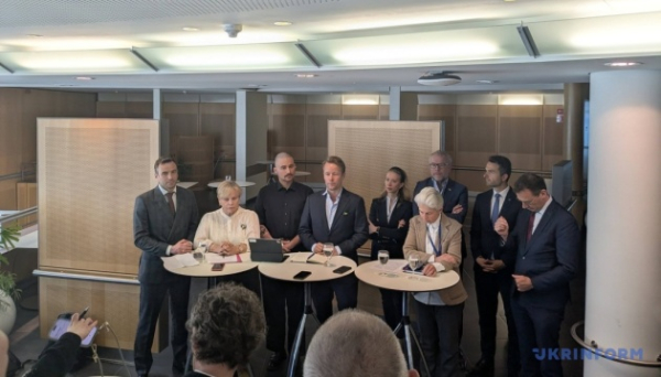 В Європарламенті закликають до створення Європейського оборонного союзу разом із Україною