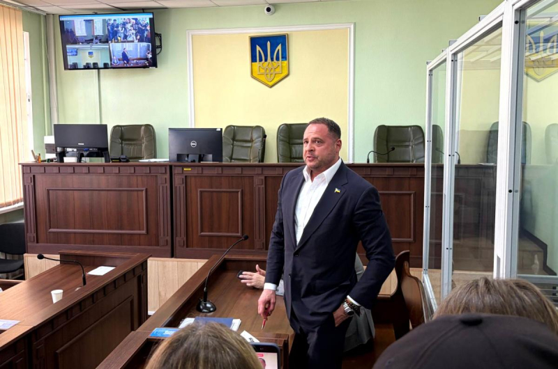 Запобіжний захід для Єрмака лишили без змін: що він сказав на суді