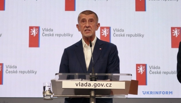 Бабіш пояснив, чому його уряд був проти участі президента в саміті НАТО