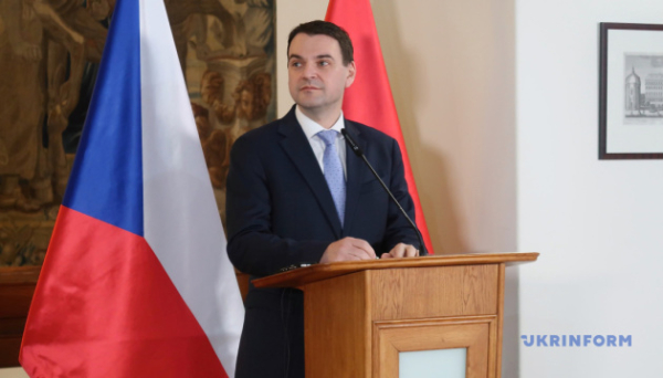 Чехія поки відмовляється від планів купівлі будинку для свого посольства в Києві