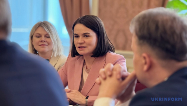 &laquo;Ми боремося проти одного зла&raquo;: Тихановська розповіла чеським сенаторам про співпрацю з Україною