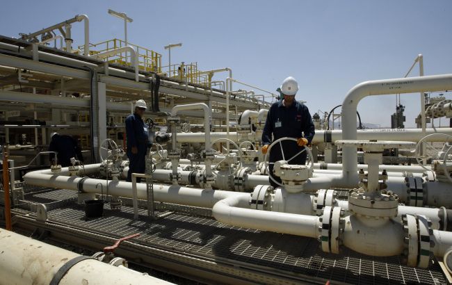 Мировые цены на нефть резко подскочили на фоне обмена ударами между Израилем и Ираном