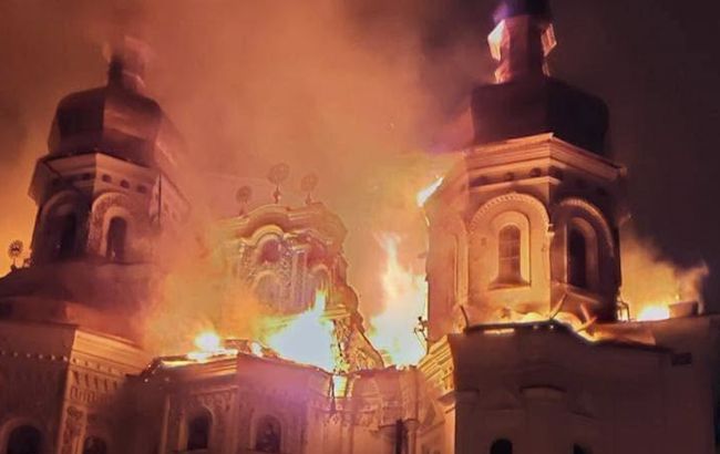 Момент удара России по Киево-Печерской лавре показали на видео