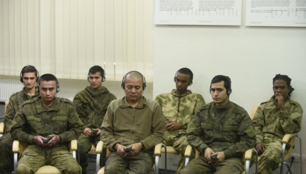 У Росії заборонили депортувати іноземців-учасників війни проти України