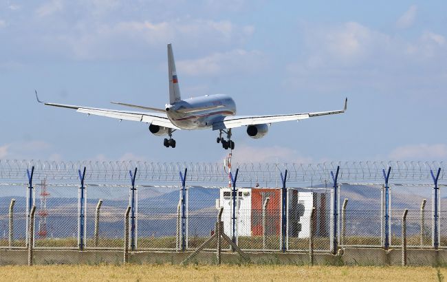 В России борт "Сочи - Архангельск" подал сигнал бедствия над Черным морем и пропал с радаров