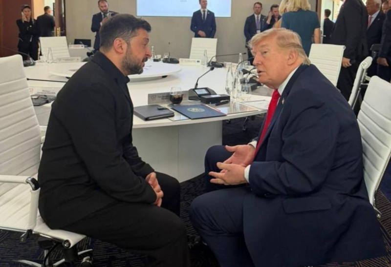 Зеленський зустрівся із Трампом на саміті G7 (фото)