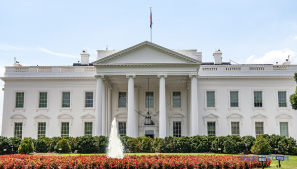 Адміністрація Трампа скоротить термін перебування китайських журналістів у США