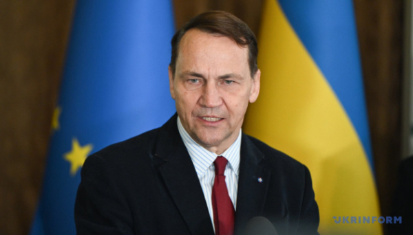 Агентура РФ намагається розпалити польсько-українські емоції - Сікорський