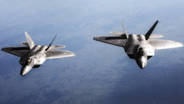 Американські військові вивели винищувачі-невидимки F-22 з Ізраїлю