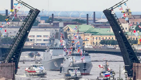 Британська розвідка: Росія може вдруге поспіль скасувати парад до Дня ВМФ через загрози безпеці