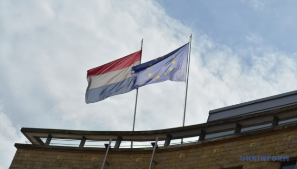 До Нідерландів третій рік поспіль прибуває менше мігрантів