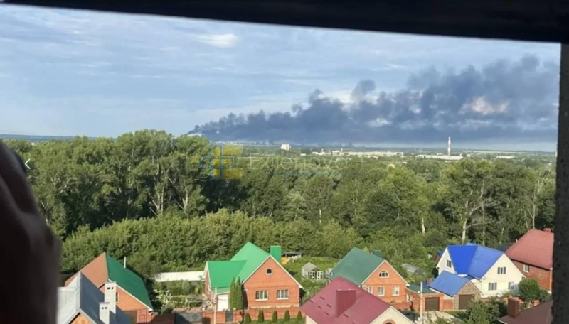 Многочисленные прилеты и пожар на НПЗ "Газпрома" в Башкортостане