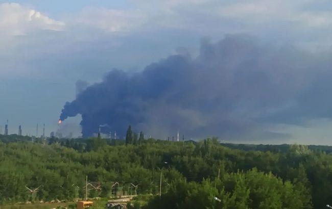 Многочисленные прилеты и пожар на НПЗ "Газпрома" в Башкортостане