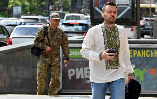 Мобилизацию и военное положение в Украине продолжат в 20-й раз: законопроекты уже в Раде