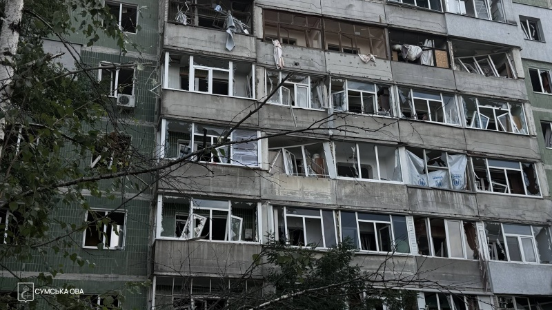 "Прилет" в людное место, есть погибшие и 17 ранены: как выглядят Сумы после ударов КАБами