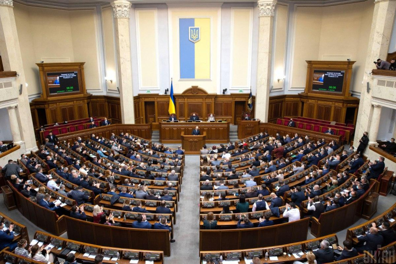 Рада схвалила новий склад Кабміну: хто тепер в уряді