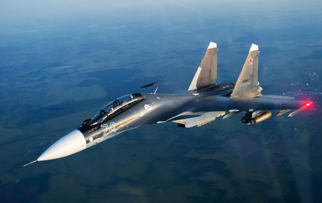 СБУ ударила по ангарам с истребителями Су-30 в Крыму