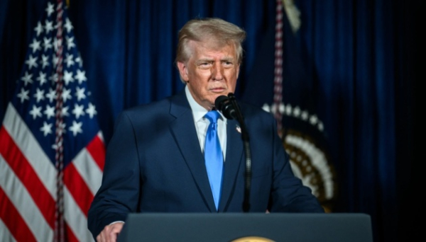 Трамп закликав Конгрес скасувати надання громадянства США за народженням