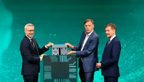 У Німеччині відкрили найбільший у світі завод із виробництва силових напівпровідників