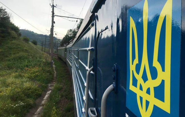 Укрзализныця меняет движение поездов после атаки РФ