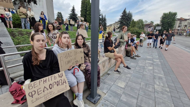 В Киеве третий день протеста из-за отставки Федорова