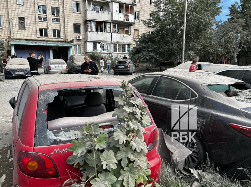 Жертвы, разрушенные многоэтажки, эвакуация в Вишневом: главное об атаке на Киев и область