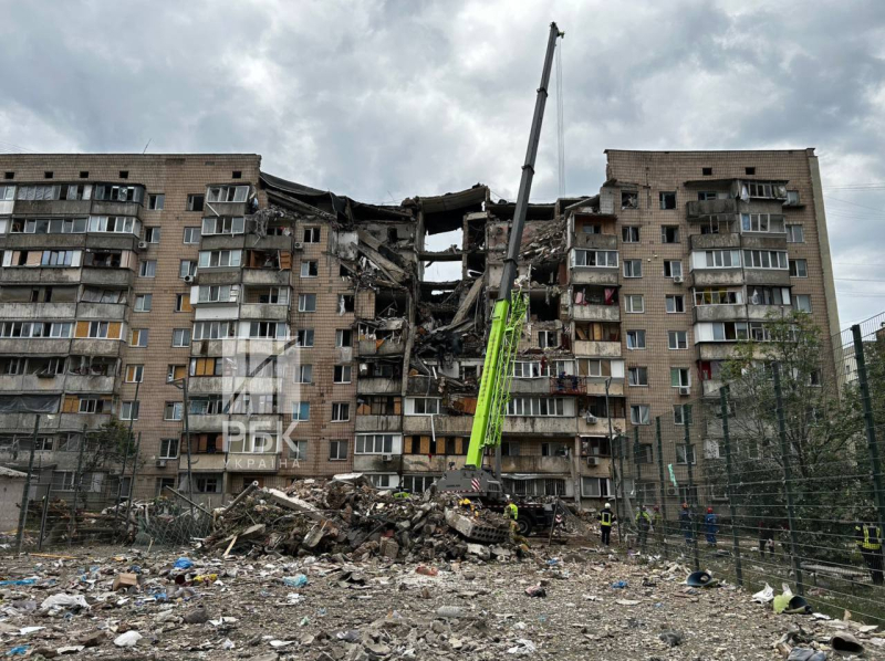 Жертвы, разрушенные многоэтажки, эвакуация в Вишневом: главное об атаке на Киев и область
