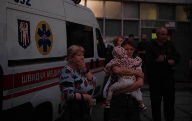 Жителей Вишневой общины в Киевской области призвали не выходить на улицы после атаки РФ